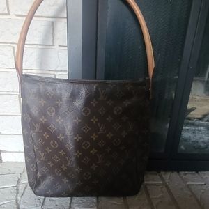 Looping GM Louis Vuitton Handbag